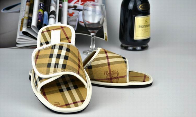 2017 Burbry slippers woman 35-42-006